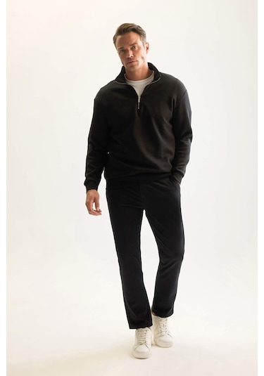 DeFacto Siyah 3 İplik Pamuklu Şardonlu İçi Polarlı Comfort Regular Fit Rahat Kalıp Dik Yaka Fermuarlı Kalın Sweatshirt D9067AXNSBK81