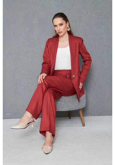 Kare Düğmeli Yünefekt Takım Kırmızı Kırmızı