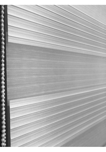 Beyaz Pliseli Zebra Stor Perde Alüminyum Kasalı Al-480