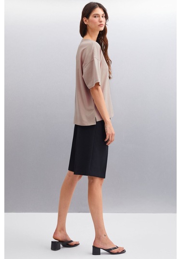 GRIMELANGE Jemmy Kadın %100 Organik Pamuk Relaxed Fit Yırtmaçlı Yuvarlak Yakalı Vizon T-shirt Vizon