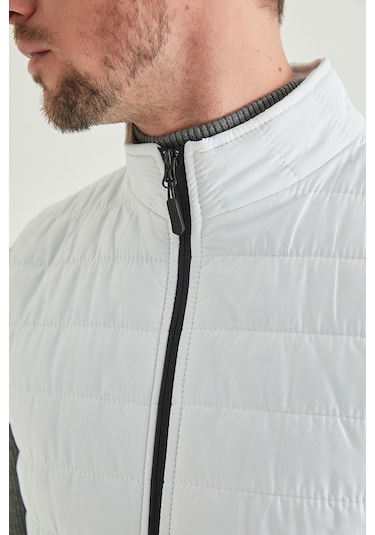 Regular Fit Beyaz Dik Yaka Elyaf Dolgulu Mevsimlik Fermuarlı Yelek Mont 7HF07ORT42611