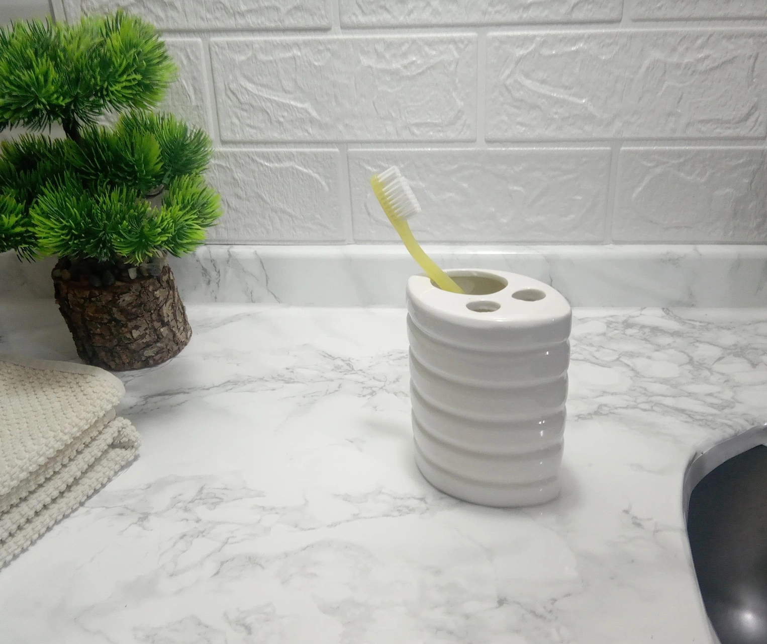 2 Adet Seramik Diş Fırçalık Oval Çizgili Model 9x6x11cm Banyo Seti Çok Renkli