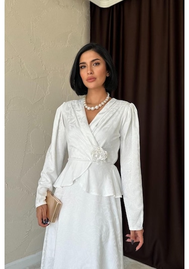 Ekru Pile Detaylı Kruvaze Elbise Ekru