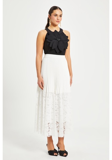 Pliseli Ve Dantel Detaylı Midi Etek - Modern Ve Şık - Günlük Ve Özel Günler İçin İdeal Ekru