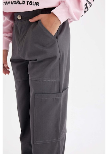 DeFacto Kız Çocuk Kargo Cepli Beli ve Paçası Lastikli Pamuklu Antrasit Paraşüt Pantolon C8843A824AUAR148 Antrasit DeFacto Kız Çocuk Kargo Cepli Beli ve Paçası Lastikli Pamuklu Antrasit Paraşüt Pantolon C8843A824AUAR148 Antrasit