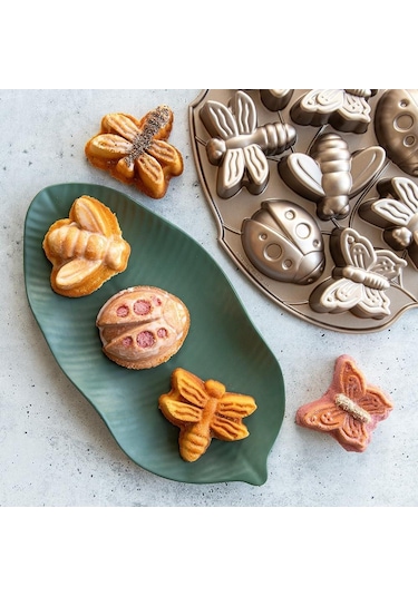 Nordicware Uğur Böceği Kek Kalıbı Renkli