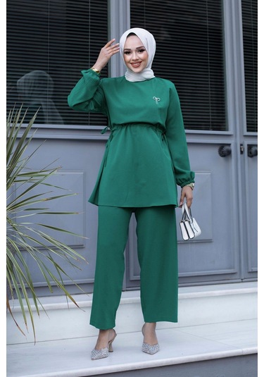 Bronş Detaylı Tesettür Yeşil Takım Yeşil