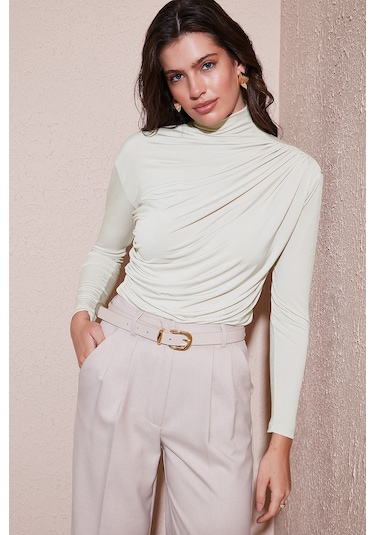 Lela Streç Büzgü Detaylı Slim Fit Dik Yaka Bayan Bluz 669925 Koyu Bej
