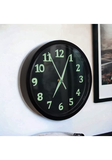 Fosforlu Gece Parlayan Siyah Salon Mutfak Ofis Duvar Saati 22 Cm Siyah