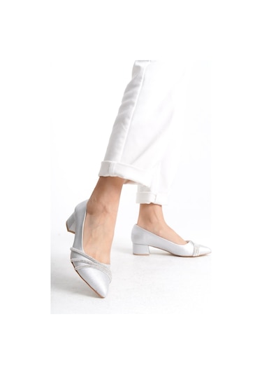 Büyük Numara Kadın Topuklu Üç Şerit Taşlı Günlük Ayakkabı 001