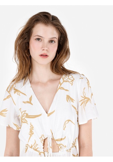 Colins Normal Kesim V Yaka Baskılı Ekru Kadın Elbise Cl1069173 Cl1069173 Q1.v2 Ecr Colins Normal Kesim V Yaka Baskılı Ekru Kadın Elbise Cl1069173 Cl1069173 Q1.v2 Ecr