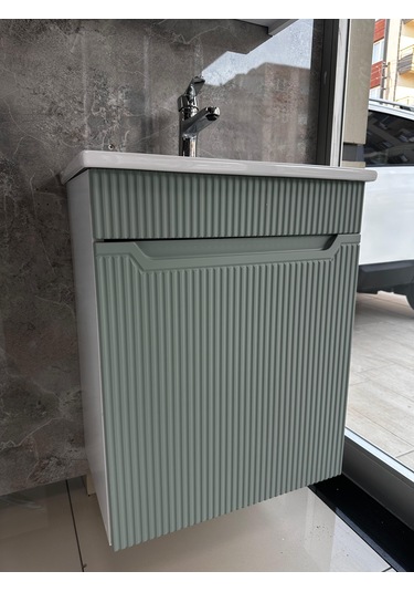 Banyo Dolabı Aynalı Cnc İşlemeli Membran Kapaklı 55 Cm Yeşil