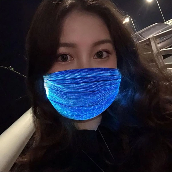 Fortunelane Pm2.5 Filtreli Usb Şarjlı 7 Renk Led Işıklı Yüz Maskesi Kostüm Etkinlikleri İçin Beyaz Beyaz