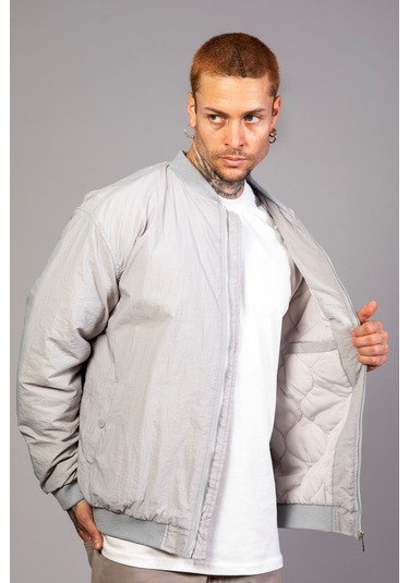 Gri Regular Fit /krinkıl Kumaş İçi Kapitone Pilot Erkek Ceket... Gri