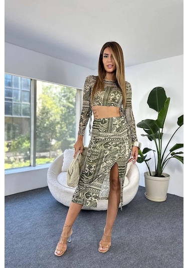 Antik Desenli Yan Büzgülü Yırtmaçlı Esnek Tül Kumaş Etek Uzun Kol Crop Takım Yeşil
