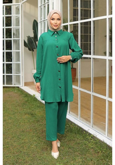 Büzgü Detaylı Tesettür Yeşil Takım Yeşil