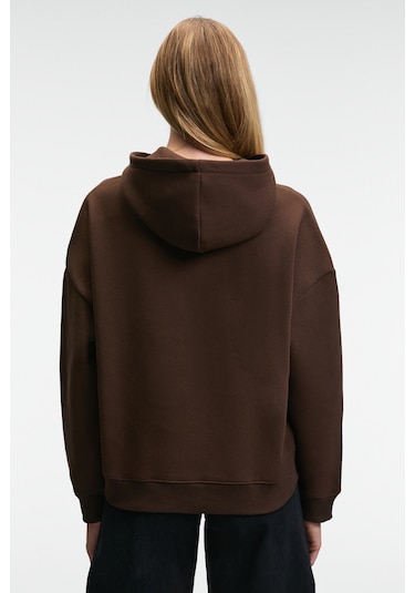 CLARIE Kadın Organik Pamuklu Oversize Kanguru Cepli Kapüşonlu Kahverengi Sweatshirt