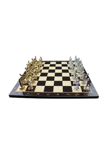 Orta Boy Metal Yunan Satranç Takımı Parlak Ve Ceviz Desenli Mdf A