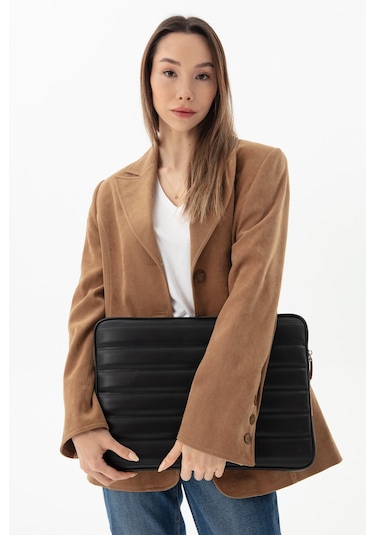 Kapitone Laptop Kılıfı 15.6 & 16 İnç Düz Siyah