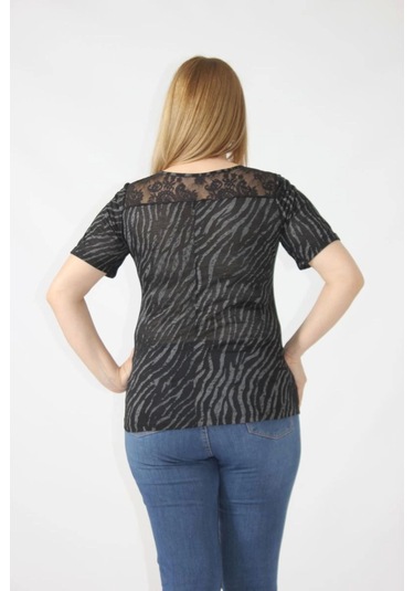3284 Sırtı Dantel Detaylı Viskon Penye Desenli Bluz Siyah-krem