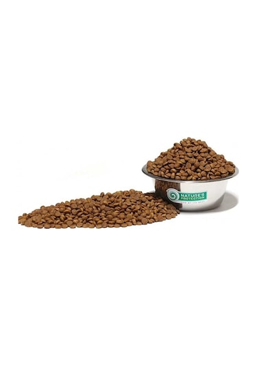 Nature's Protection Kümes Hayvanlı Hassas Yetişkin Kedi Maması 2 KG
