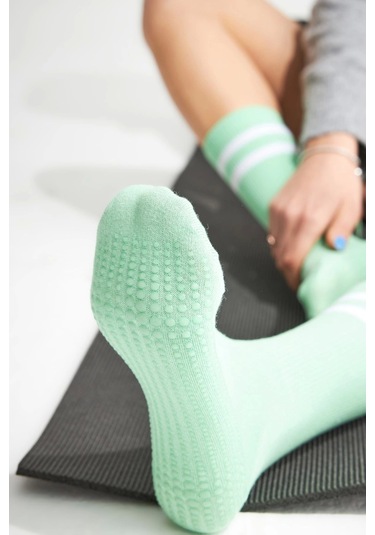 Bambu Kadın Yeşil Kaydırmaz Taban Silikon Baskı Yoga Fitness Pilates Bale Dans Tenis Çorabı Çok Renkli