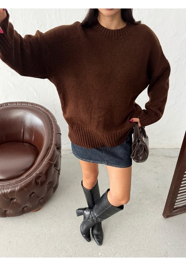 Kadın Yumuşak Dokulu Bisiklet Yaka Oversize Basic Triko Kazak Kahverengi