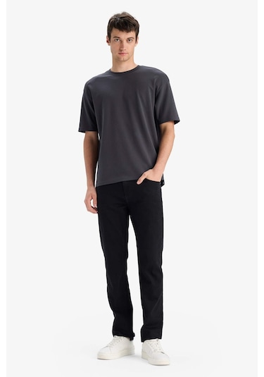 DeFacto Oversize Geniş Kalıp Ütü Gerektirmeyen Bisiklet Yaka Kısa Kollu Basic Düz Ağır Kumaş Tişört X3926AZ25SPAR104 DeFacto Oversize Geniş Kalıp Ütü Gerektirmeyen Bisiklet Yaka Kısa Kollu Basic Düz Ağır Kumaş Tişört X3926AZ25SPAR104