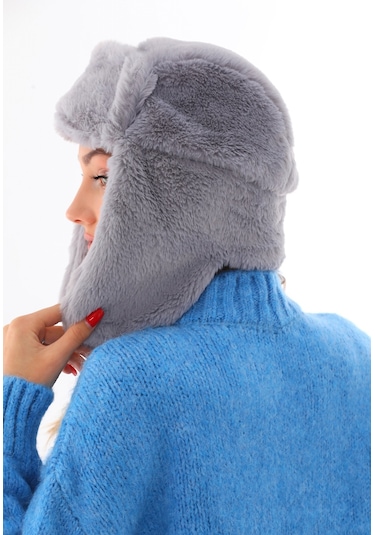 Kadın Gri Kürklü Kulaklıklı Peluş Şapka Gri