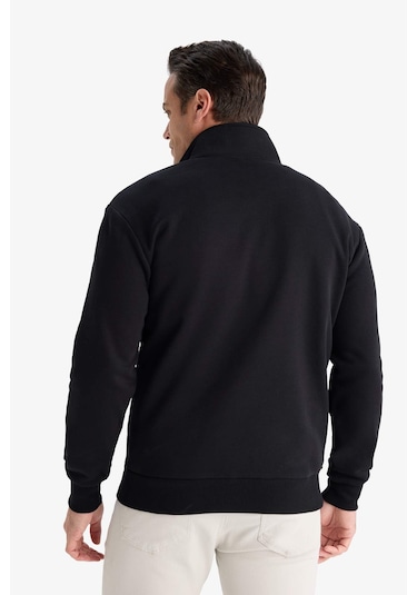 Defacto Regular Fit Dik Yaka Yarım Fermuarlı İçi Yumuşak Tüylü Basic Düz Sweatshirt X7405az25aubk81 Siyah Defacto Regular Fit Dik Yaka Yarım Fermuarlı İçi Yumuşak Tüylü Basic Düz Sweatshirt X7405az25aubk81 Siyah