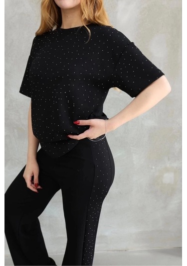 Osy Modal Yumuşak Dokulu Kumaş Bisiklet Yaka Taş Detaylı Kısa Kollu Takım - Siyah Siyah Osy Modal Yumuşak Dokulu Kumaş Bisiklet Yaka Taş Detaylı Kısa Kollu Takım - Siyah Siyah