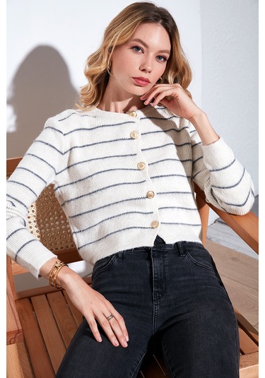 Lela Standart Fit Çizgili Yumuşak Dokulu Crop Triko Bayan Hırka 4615551 Taş