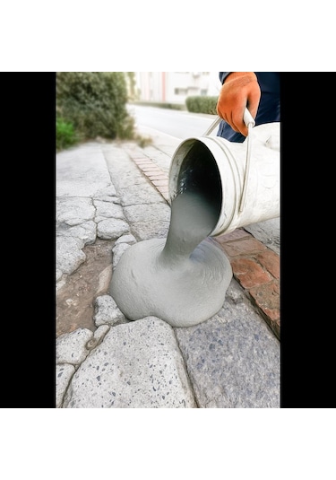 İsonem Çimento Esaslı Kendiliğinden Yayılan Renkli Jelbeton 20 Kg Mavi