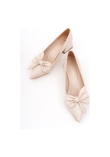 Camila Bej Fiyonklu 4cm Sivri Burun Topuklu Ayakkabı Bej Cilt