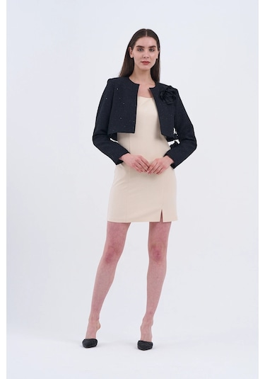 Trend Kadın Modern Ve Şık Ceket Ve Elbise Kombini Bej