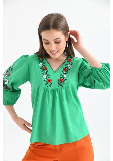 Kadın V Yaka Nakış Detay Salaş Yazlık Dokuma Bluz Yeşil