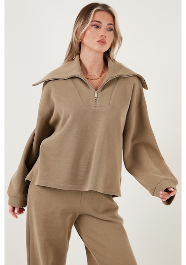 Lela Pamuklu Oversize Fit Yarım Fermuarlı Yaka Uzun Kollu Triko Bayan Takım 68351218 Haki Lela Pamuklu Oversize Fit Yarım Fermuarlı Yaka Uzun Kollu Triko Bayan Takım 68351218 Haki