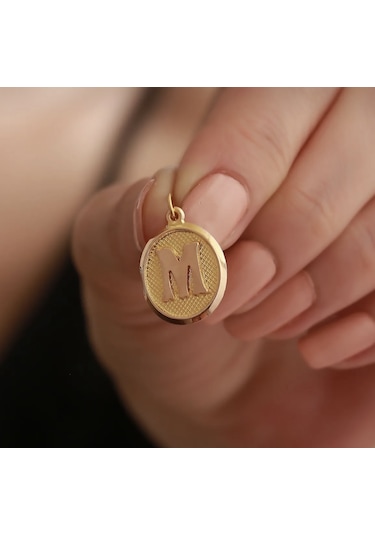 Özden Kuyumcusu  14 Ayar Altın Vintage Oval M Harf Kolye Ucu