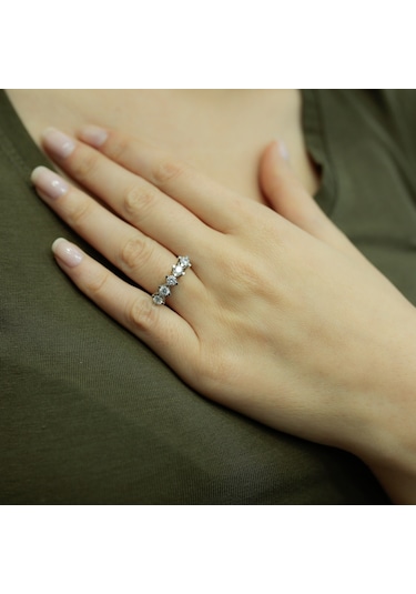 Lova F Renk 0,83 Karat Pırlanta Beştaş Yüzük - 1050223