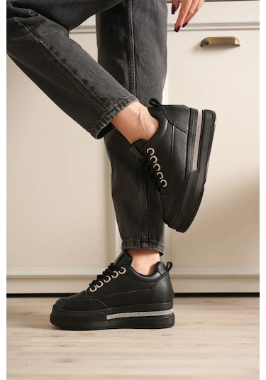 Trendella Kadın Siyah Tabanlı Siyah Gizli Topuklu Sneaker Tr04ms01d Beyaz