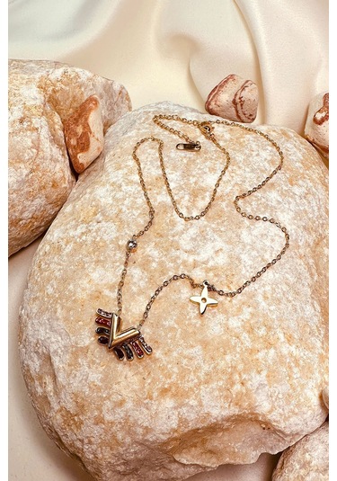 V Model Zirkon Taşlı Yoncalı Altın Gold Renk Paslanmaz Çelik Kolye Altın