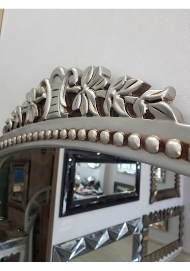 Ayna Denizi Lady Silver Model Gümüş Renk Dekoratif Ayna Gümüş