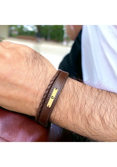 P Harfine Özel Dikdörtgen Figürlü 14 Ayar Altın Plakalı Kahverengi Derili Hediye Bileklik-531harf Q