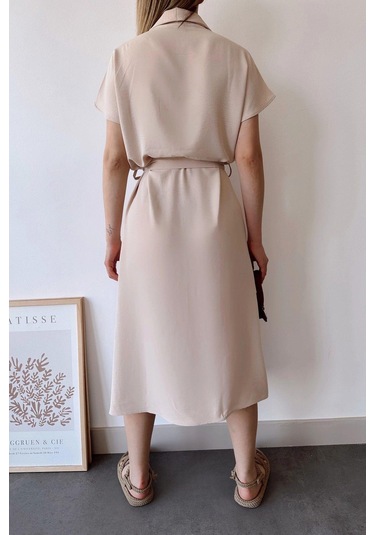 Kadın Bej Kısa Kol, Gömlek Yaka, Düz Desen, Çift Cepli, Aerobin Kumaş, Kuşaklı Maxi Elbise Bej