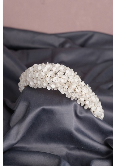 FdayAksesuar En Güzel Gelinlere Özel Beyaz Mine Çiçek Motifli Peri Gelin Kına Tacı FRDY31640