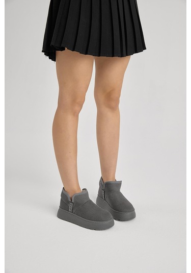 Kalın Poli Taban İçi Astarlı Süet Görünümlü Kadın Füme Günlük Bot Tbprf005 Füme