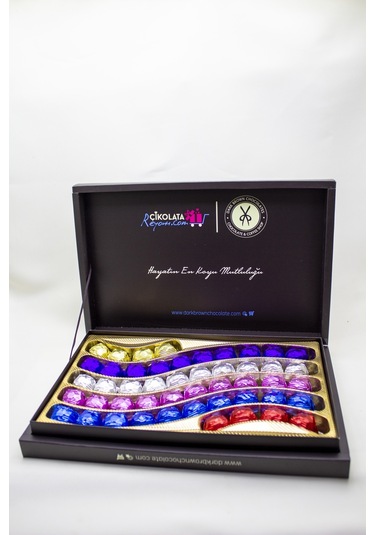 Dark Brown 48 Adet Kare Renkli Sargılı Sütlü Gerçek Çikolata Kutulu