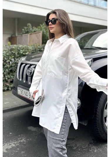 Kadın Ekru Terikoton Kumaş, Yırtmaçlı, Rahat Uzun Gömlek Beyaz