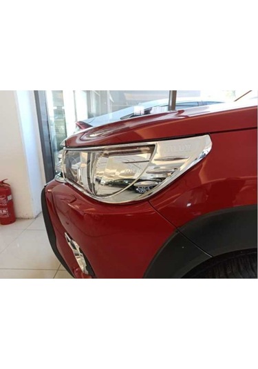 Toyota Hilux Revo 2016-2019 Far Çerçevesi Kaplama Krom