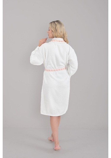 Güvenal Valentis Desenli İşlemeli Kutulu Kadın Erkek Pamuk Bornoz Sabahlık Bornoz Seti Çeyiz Hediyelik 9 Çok Renkli